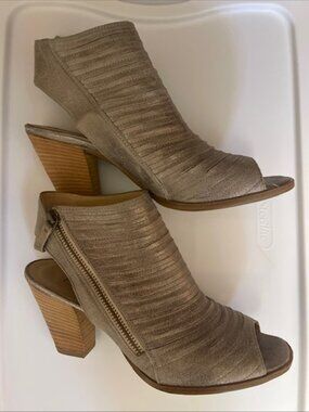 Paul Green Women's US 8.5 Cayanne Metallic Peep Toe Booties